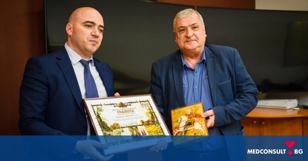 Министърът на туризма посети МУ-Варна