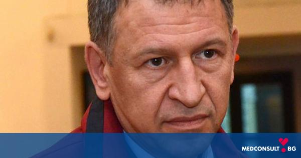 Д-р Стойчо Кацаров: 90% от времето на личните лекари отива за попълването на документи и формуляри